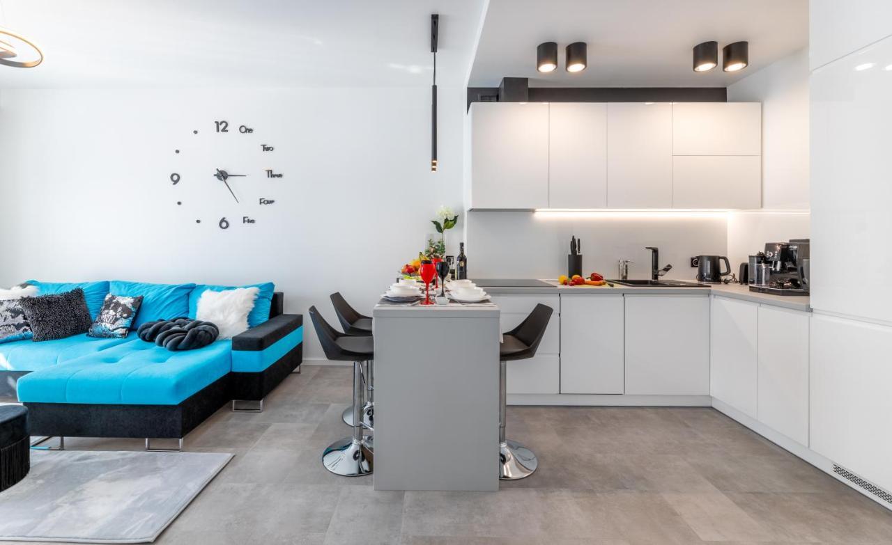 Leo Apartament Delux Ustrzyki Dolne Exterior foto