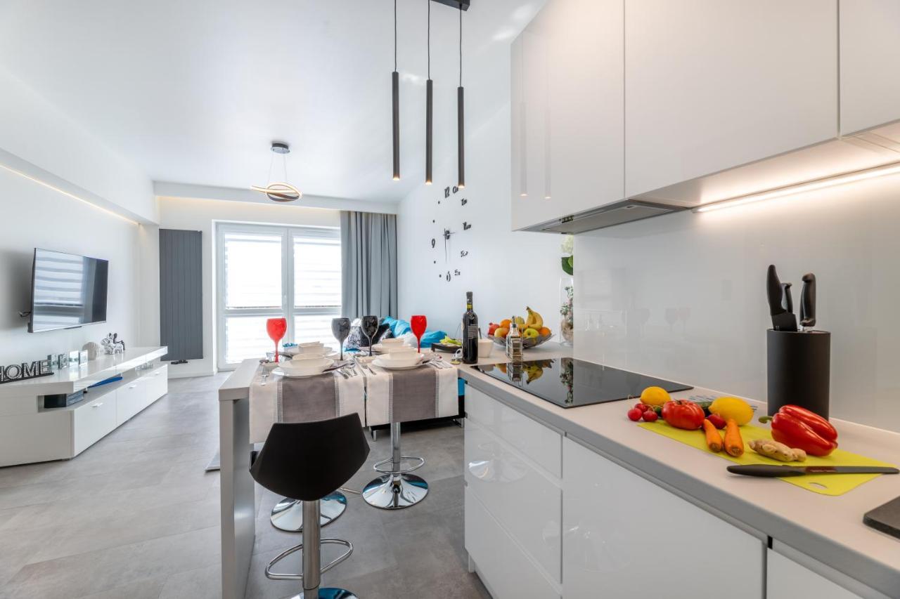 Leo Apartament Delux Ustrzyki Dolne Exterior foto