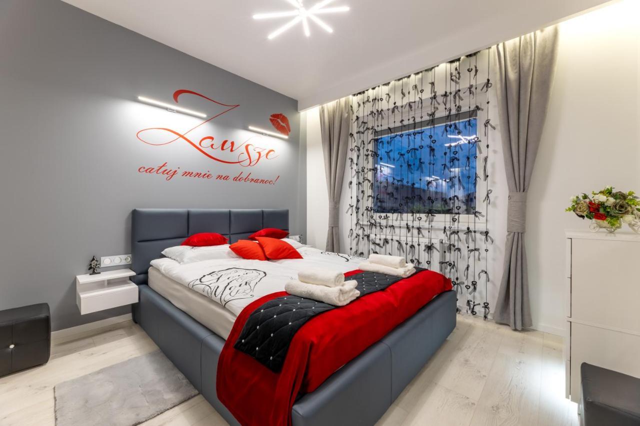 Leo Apartament Delux Ustrzyki Dolne Exterior foto