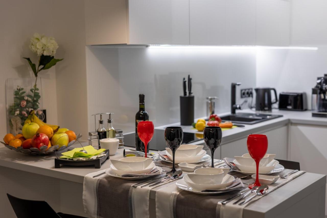 Leo Apartament Delux Ustrzyki Dolne Exterior foto