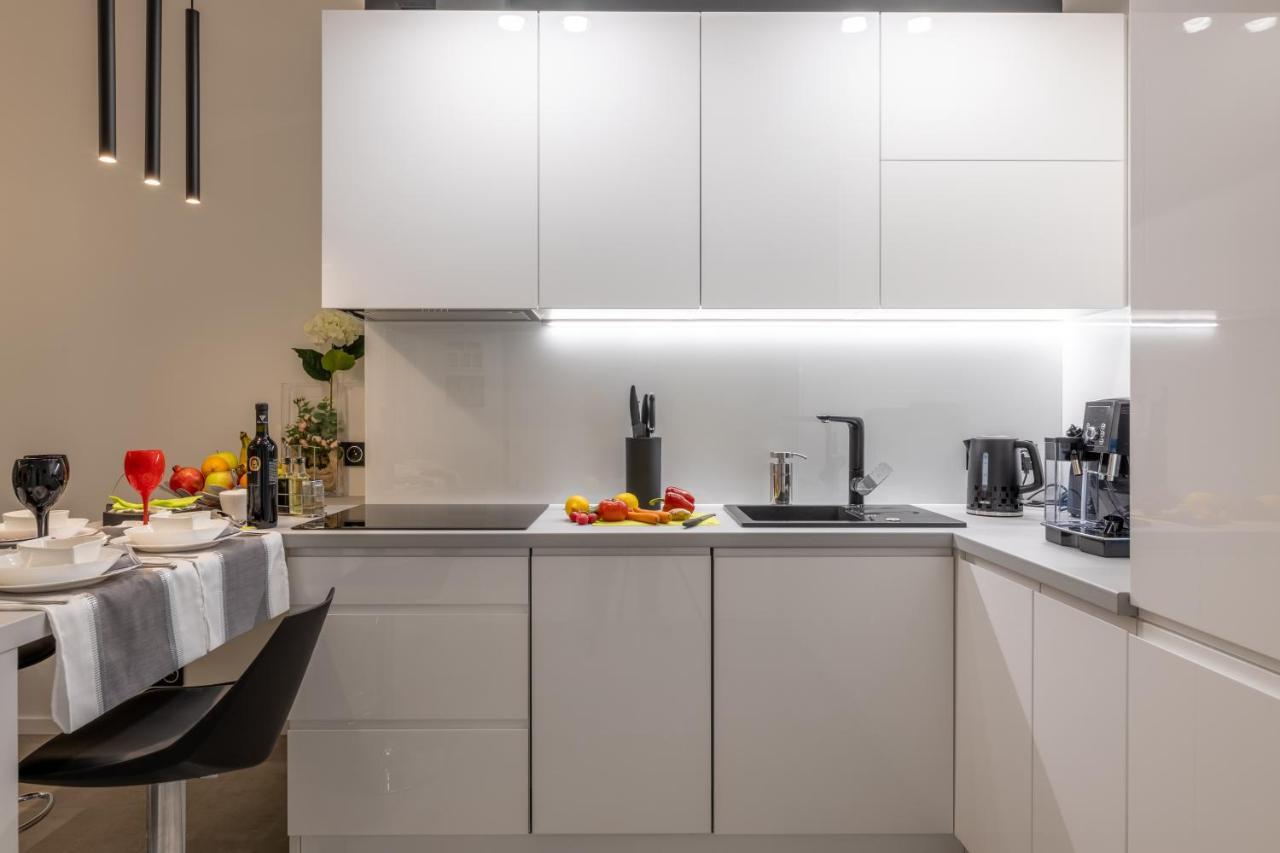 Leo Apartament Delux Ustrzyki Dolne Exterior foto