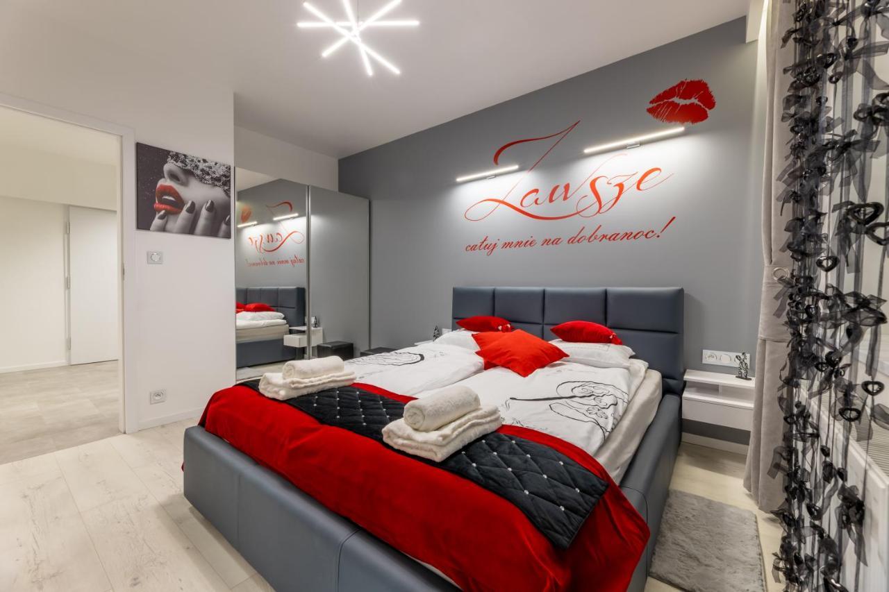 Leo Apartament Delux Ustrzyki Dolne Exterior foto