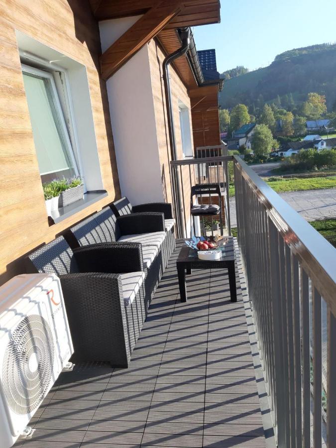 Leo Apartament Delux Ustrzyki Dolne Exterior foto